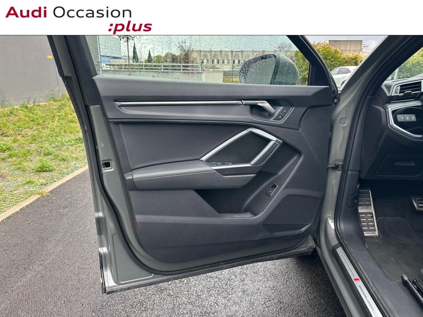 Voitures occasions Audi Q3 Sportback S line Vélizy-Villacoublay