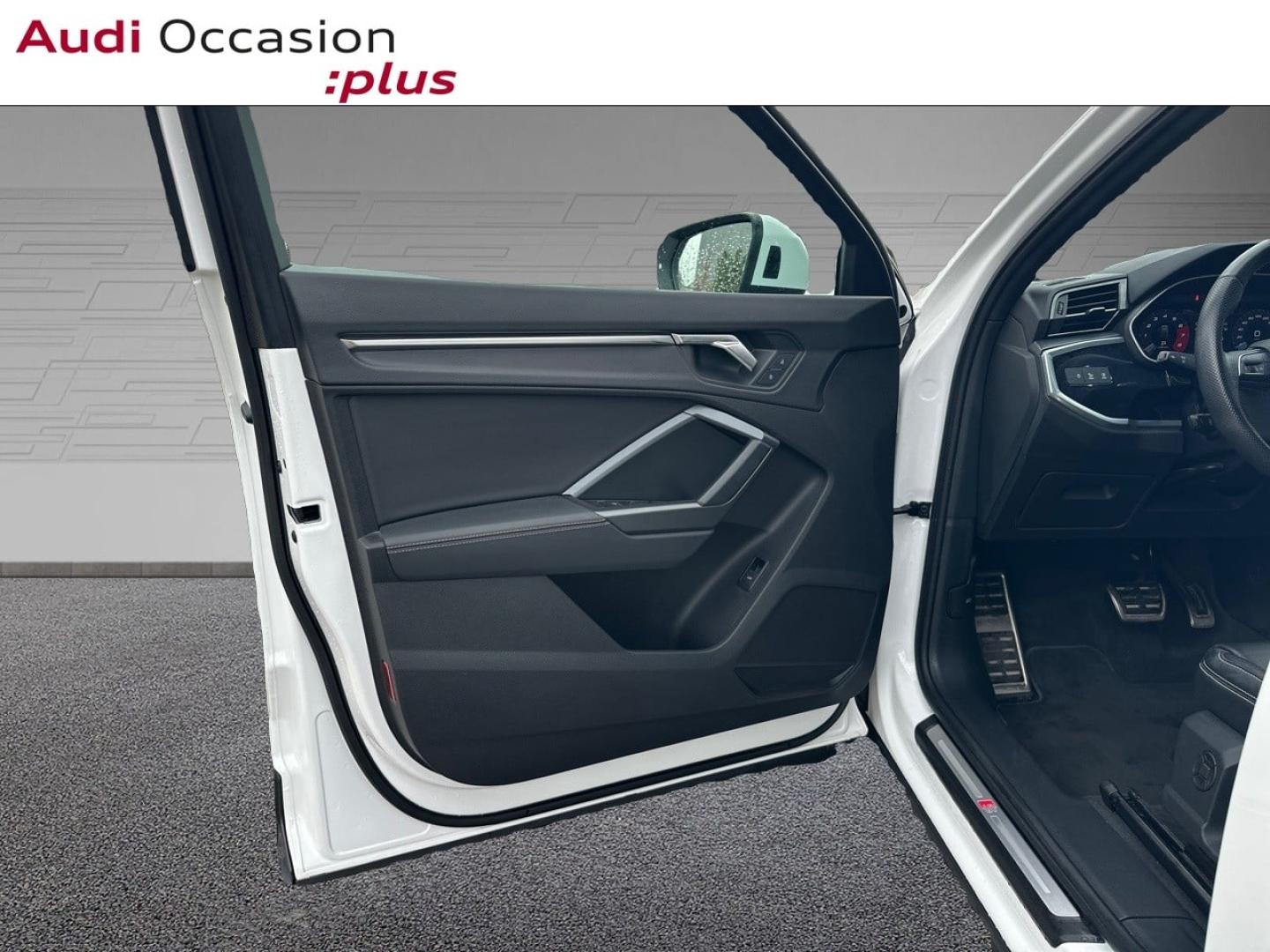 Voitures occasions Audi Q3 Sportback S line Vélizy-Villacoublay