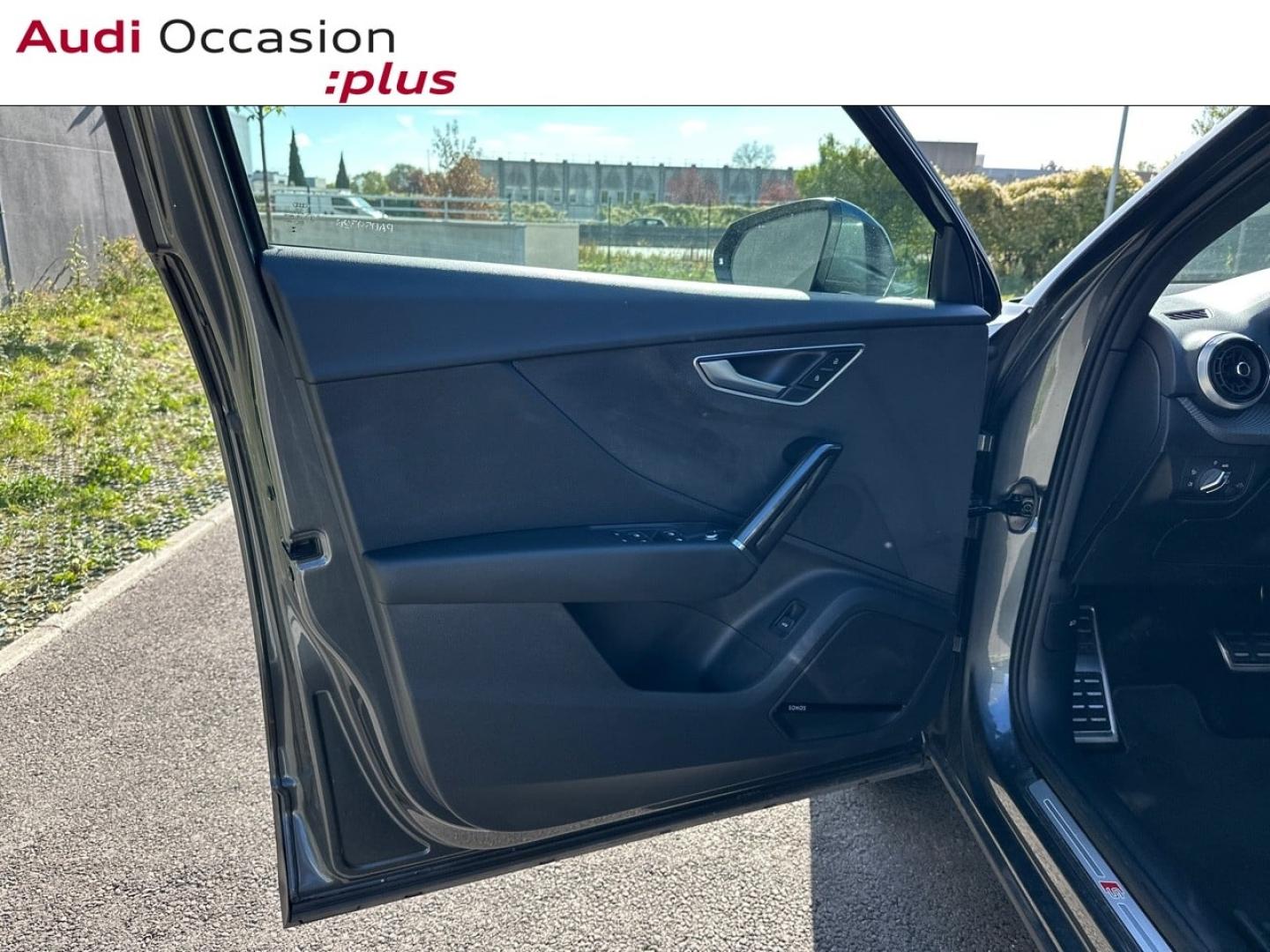 Voitures occasions Audi Q2 S line Plus Vélizy-Villacoublay