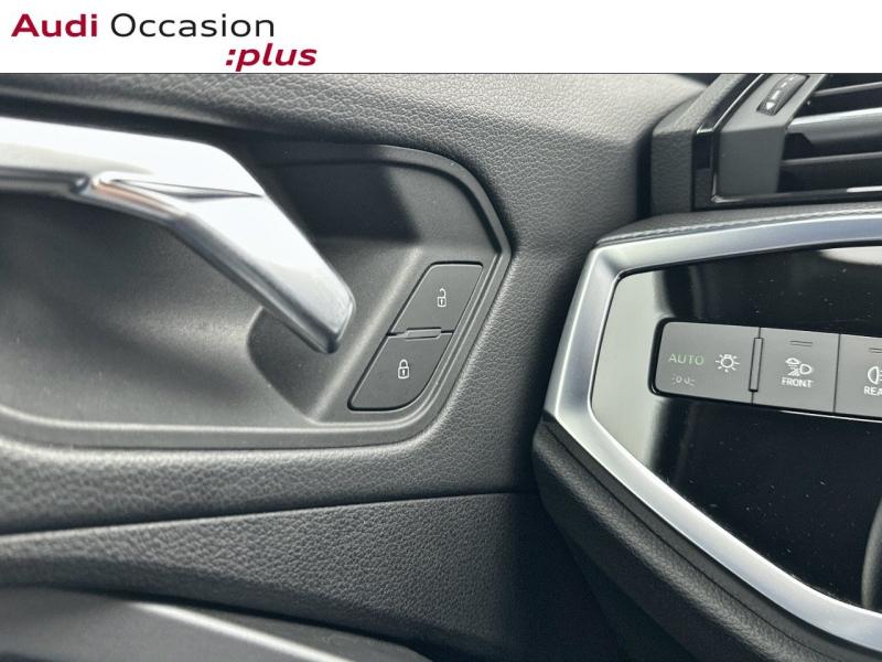 Voitures occasions Audi Q3 Sportback S line Vélizy-Villacoublay
