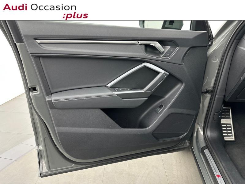 Voitures occasions Audi Q3 S line Vélizy-Villacoublay