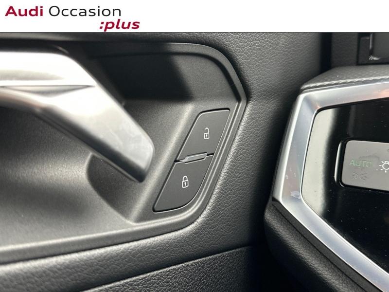 Voitures occasions Audi Q3 S line Vélizy-Villacoublay