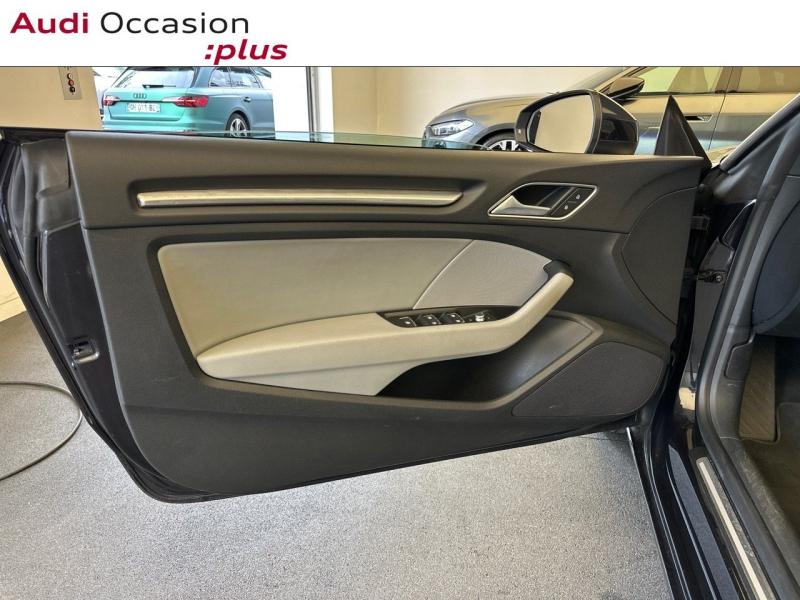 Voitures occasions Audi A3 Cabriolet Design luxe Vélizy-Villacoublay