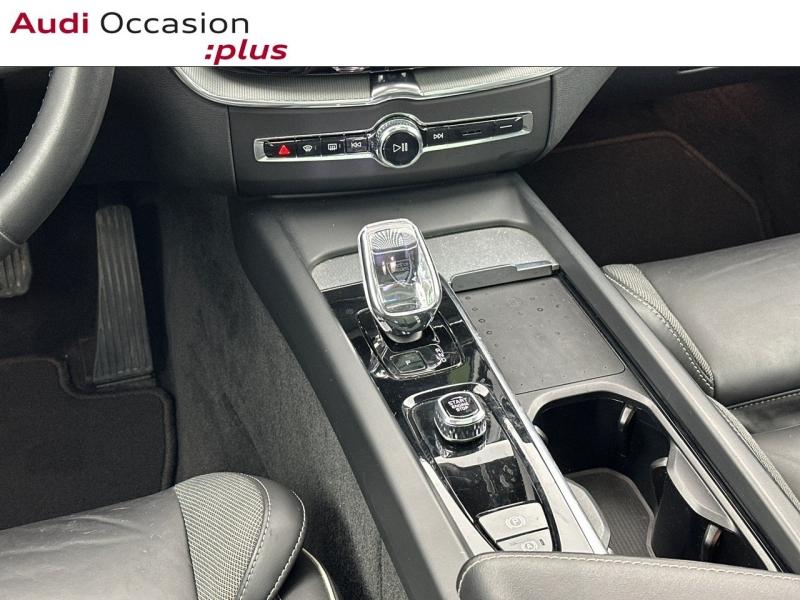 Voitures occasions VOLVO XC60 Ultimate Style Dark Vélizy-Villacoublay