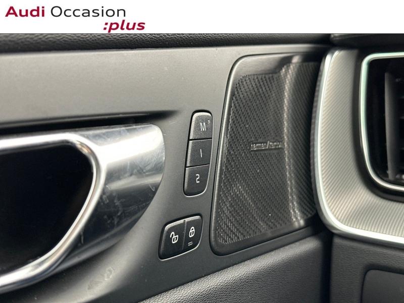 Voitures occasions VOLVO XC60 Ultimate Style Dark Vélizy-Villacoublay