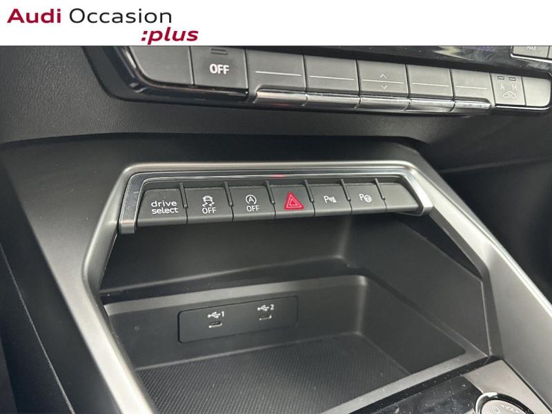 Voitures occasions Audi A3 Berline S line Vélizy-Villacoublay