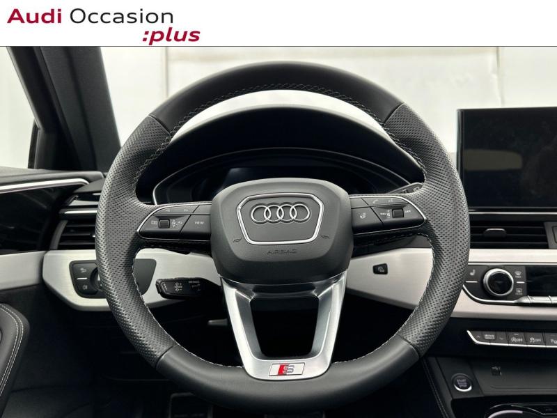 Voitures occasions Audi A4 Avant Competition Vélizy-Villacoublay