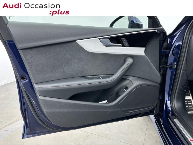 Voitures occasions Audi A4 Avant Competition Vélizy-Villacoublay