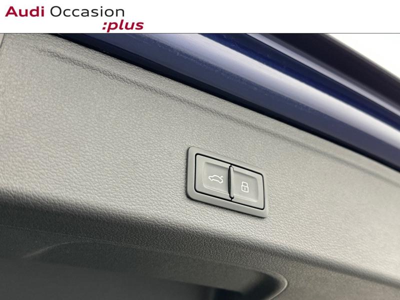 Voitures occasions Audi A4 Avant Competition Vélizy-Villacoublay