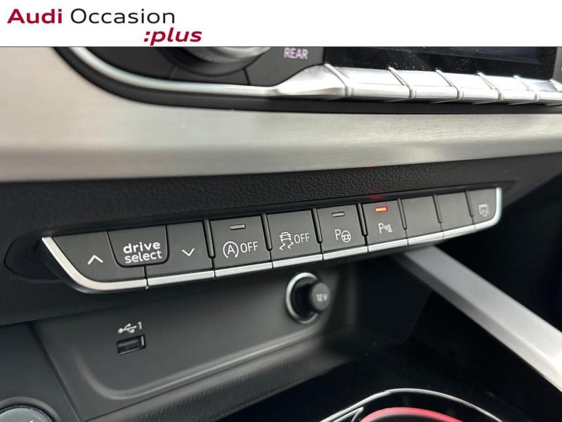 Voitures occasions Audi A4 Avant Competition Vélizy-Villacoublay