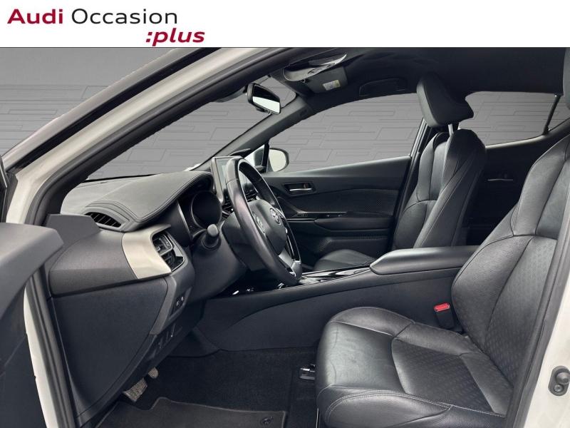 Voitures occasions TOYOTA C-HR Graphic Vélizy-Villacoublay