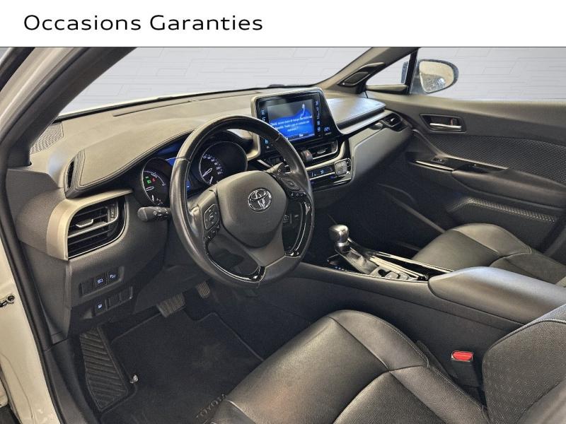 Voitures occasions TOYOTA C-HR Graphic Vélizy-Villacoublay