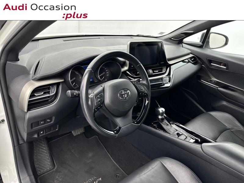 Voitures occasions TOYOTA C-HR Graphic Vélizy-Villacoublay