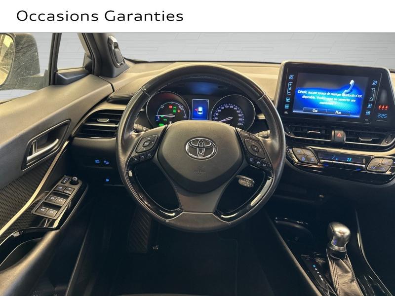 Voitures occasions TOYOTA C-HR Graphic Vélizy-Villacoublay