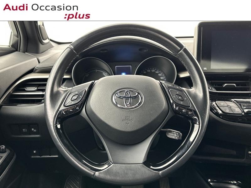Voitures occasions TOYOTA C-HR Graphic Vélizy-Villacoublay