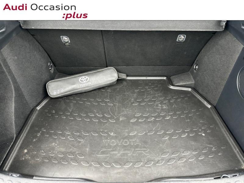 Voitures occasions TOYOTA C-HR Graphic Vélizy-Villacoublay