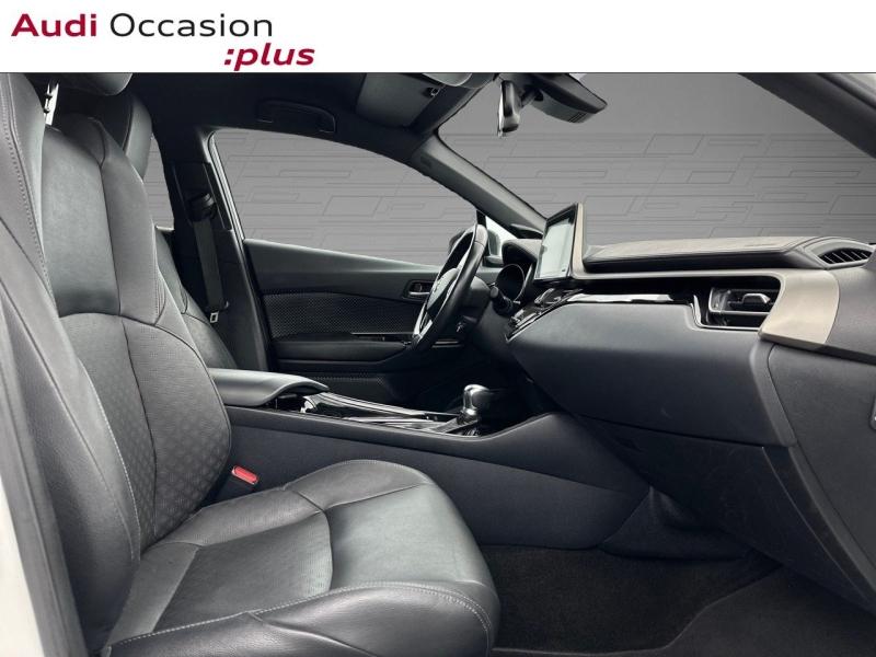 Voitures occasions TOYOTA C-HR Graphic Vélizy-Villacoublay