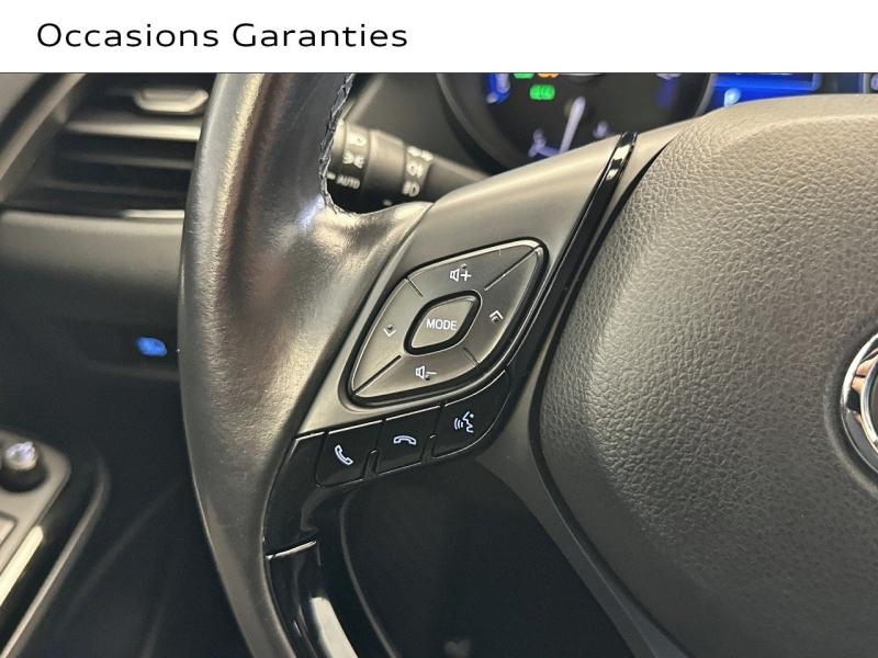 Voitures occasions TOYOTA C-HR Graphic Vélizy-Villacoublay
