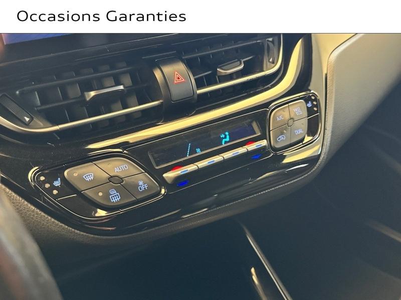Voitures occasions TOYOTA C-HR Graphic Vélizy-Villacoublay