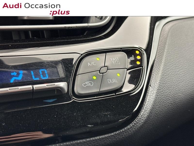 Voitures occasions TOYOTA C-HR Graphic Vélizy-Villacoublay