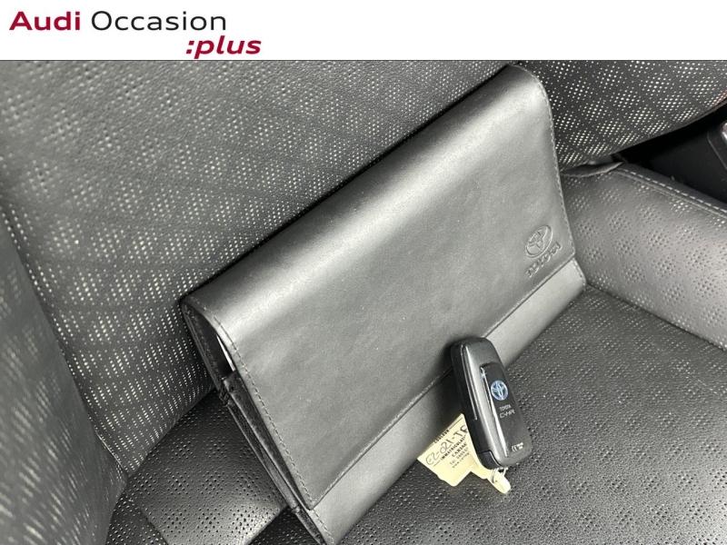 Voitures occasions TOYOTA C-HR Graphic Vélizy-Villacoublay