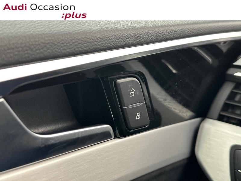 Voitures occasions Audi A5 Cabriolet S line Vélizy-Villacoublay