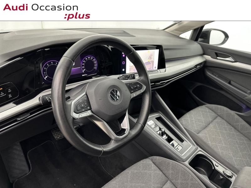 Voitures occasions VOLKSWAGEN GOLF Life 1st Vélizy-Villacoublay