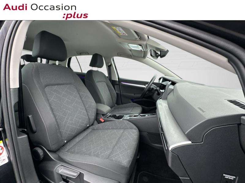 Voitures occasions VOLKSWAGEN GOLF Life 1st Vélizy-Villacoublay