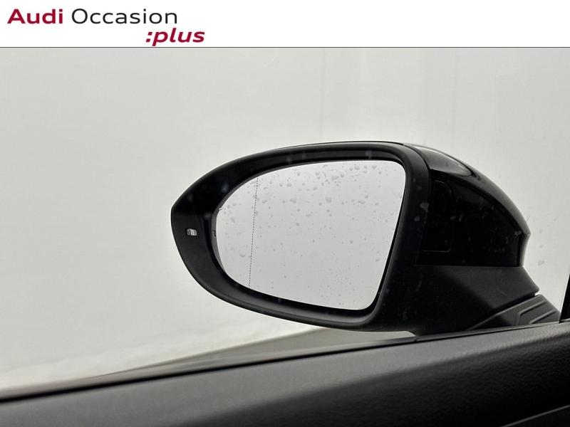 Voitures occasions VOLKSWAGEN GOLF Life 1st Vélizy-Villacoublay