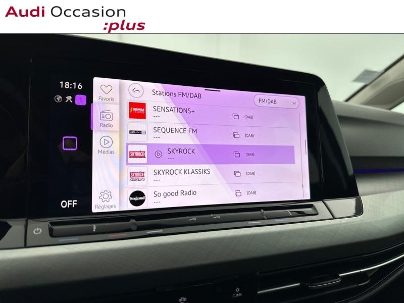 Voitures occasions VOLKSWAGEN GOLF Life 1st Vélizy-Villacoublay