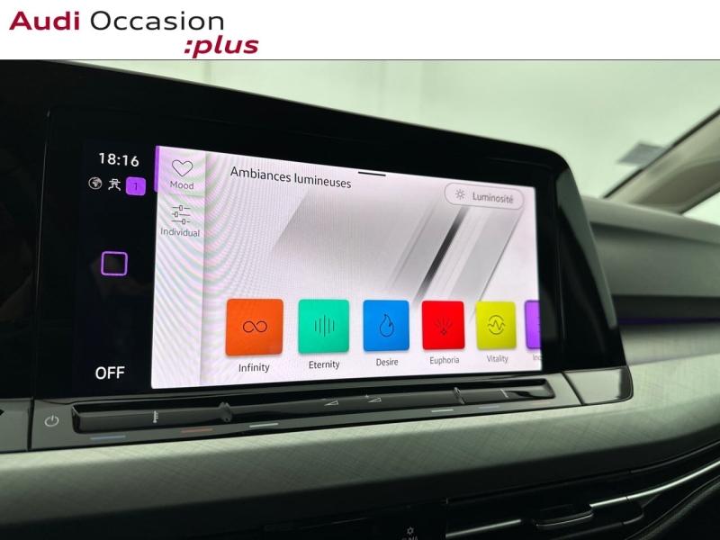 Voitures occasions VOLKSWAGEN GOLF Life 1st Vélizy-Villacoublay