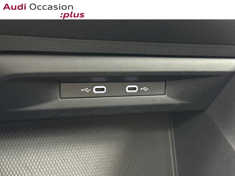 Voitures occasions VOLKSWAGEN GOLF Life 1st Vélizy-Villacoublay