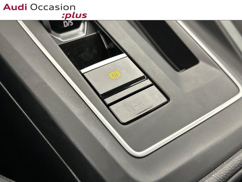 Voitures occasions VOLKSWAGEN GOLF Life 1st Vélizy-Villacoublay