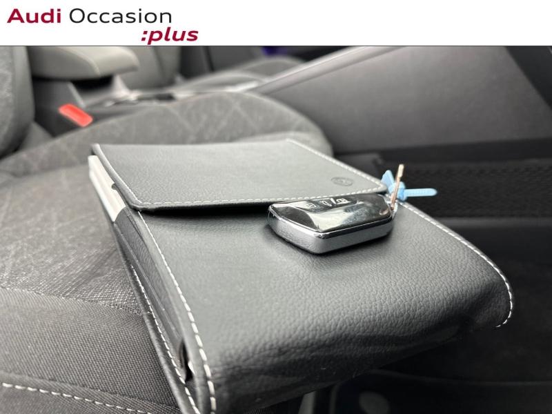 Voitures occasions VOLKSWAGEN GOLF Life 1st Vélizy-Villacoublay