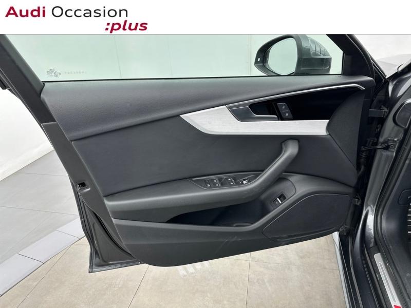 Voitures occasions Audi A4 S line Vélizy-Villacoublay