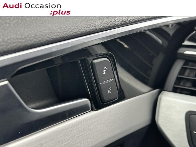 Voitures occasions Audi A4 S line Vélizy-Villacoublay