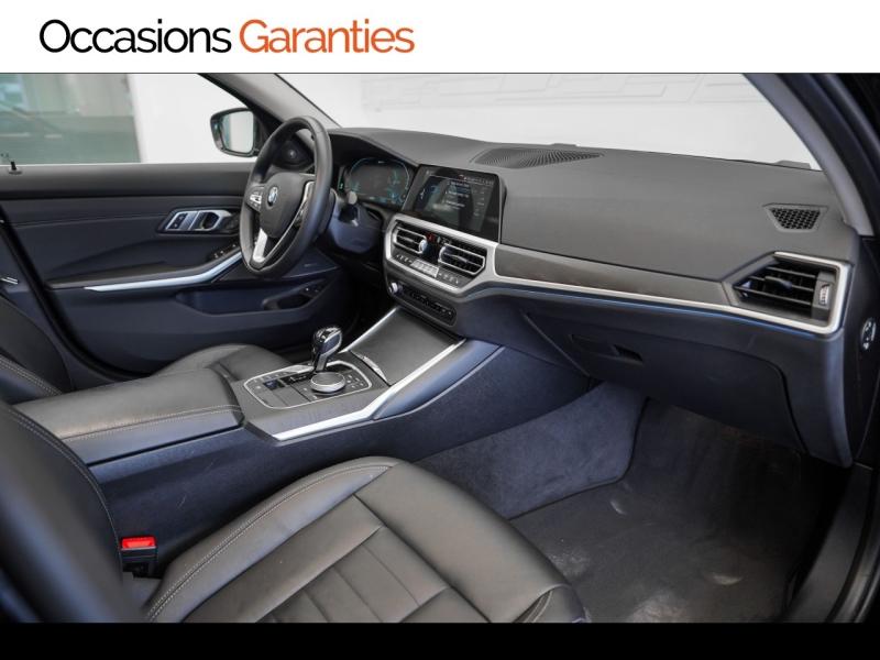 Voitures occasions BMW SERIE 3 Luxury Vélizy-Villacoublay