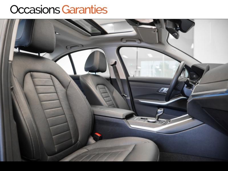 Voitures occasions BMW SERIE 3 Luxury Vélizy-Villacoublay