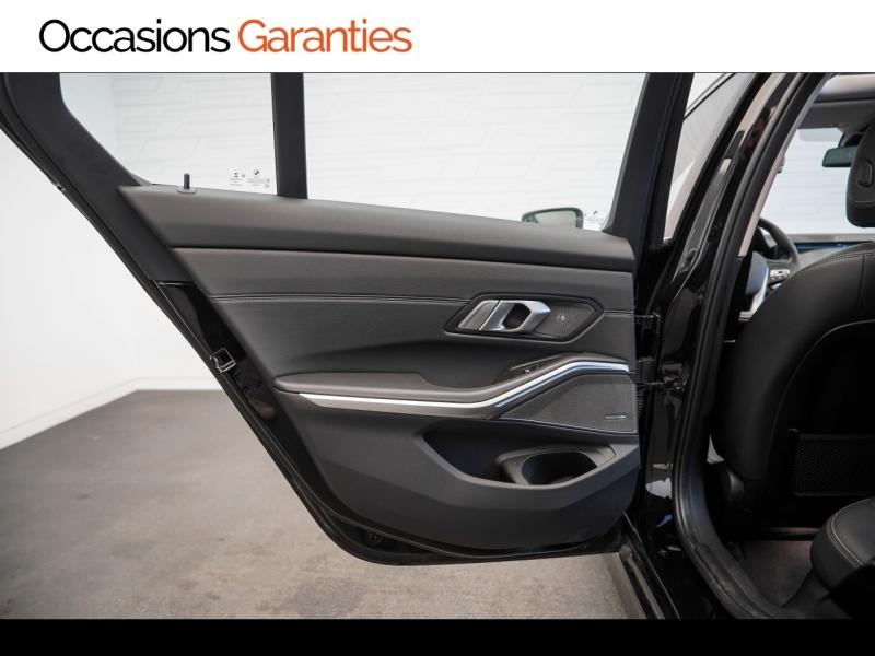 Voitures occasions BMW SERIE 3 Luxury Vélizy-Villacoublay