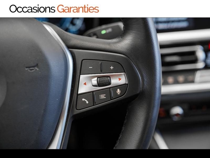 Voitures occasions BMW SERIE 3 Luxury Vélizy-Villacoublay