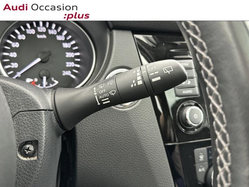 Voitures occasions NISSAN QASHQAI N-Connecta Vélizy-Villacoublay