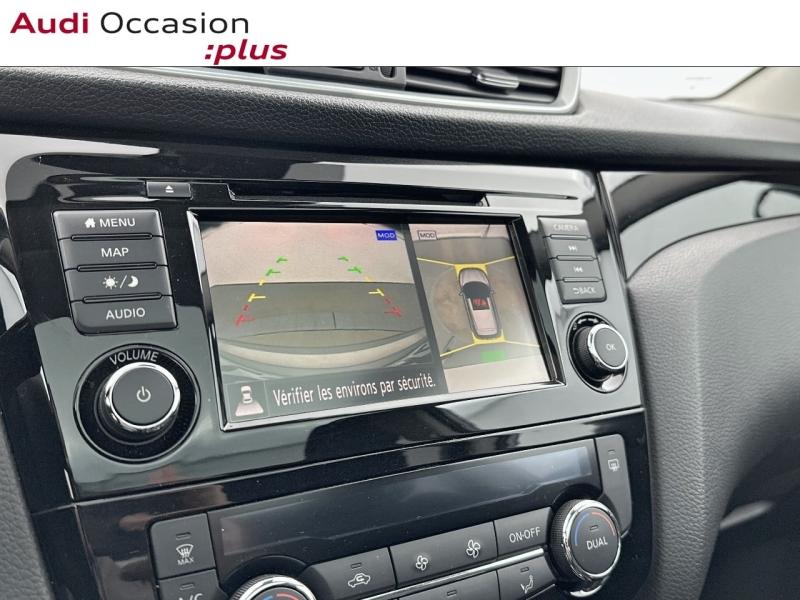 Voitures occasions NISSAN QASHQAI N-Connecta Vélizy-Villacoublay