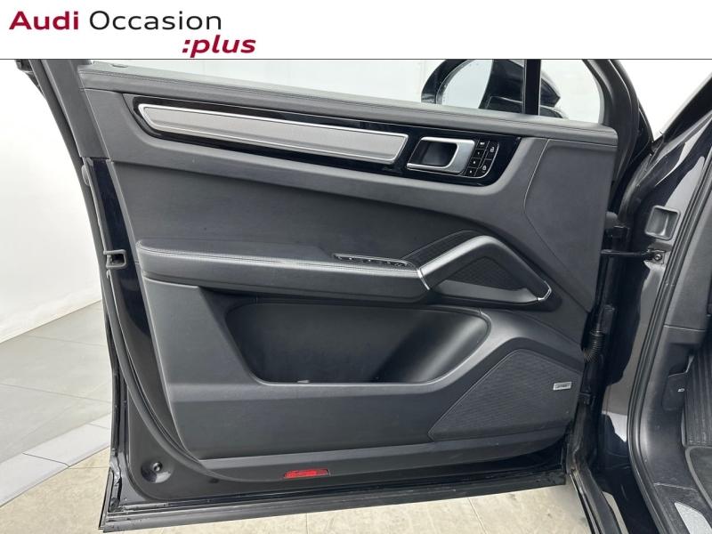 Voitures occasions PORSCHE Cayenne Coupe E-Hybrid Vélizy-Villacoublay