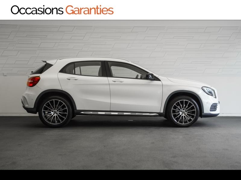 Voitures occasions MERCEDES-BENZ GLA WhiteArt Edition Vélizy-Villacoublay