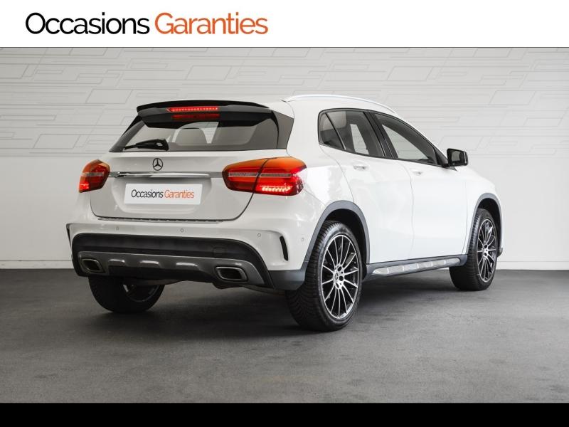 Voitures occasions MERCEDES-BENZ GLA WhiteArt Edition Vélizy-Villacoublay