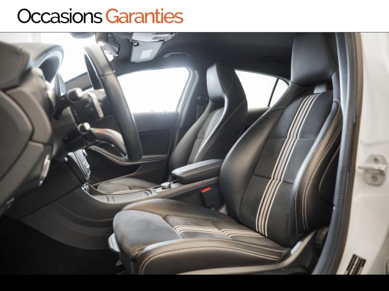 Voitures occasions MERCEDES-BENZ GLA WhiteArt Edition Vélizy-Villacoublay