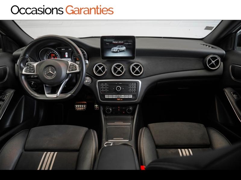 Voitures occasions MERCEDES-BENZ GLA WhiteArt Edition Vélizy-Villacoublay