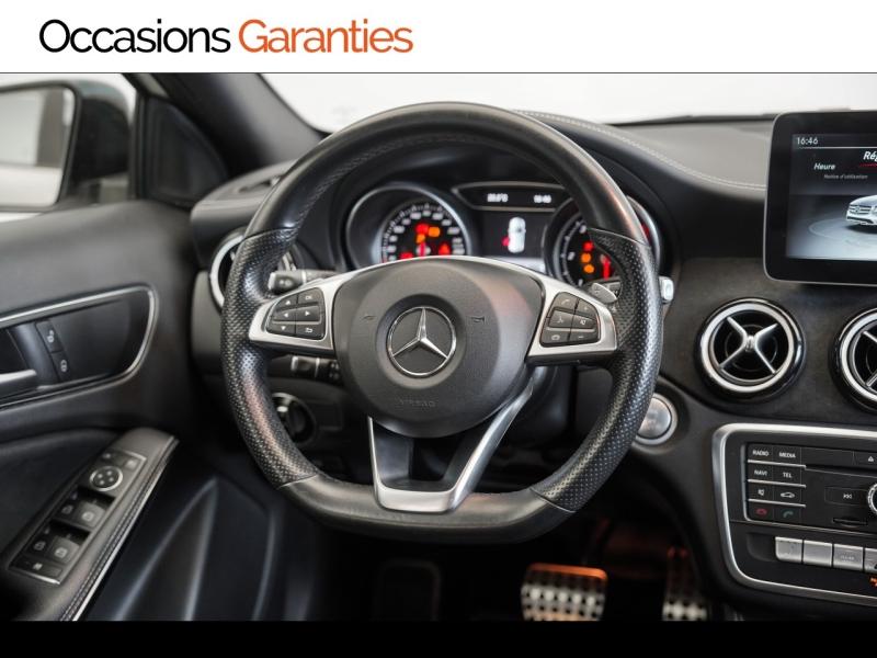 Voitures occasions MERCEDES-BENZ GLA WhiteArt Edition Vélizy-Villacoublay