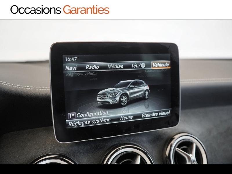Voitures occasions MERCEDES-BENZ GLA WhiteArt Edition Vélizy-Villacoublay