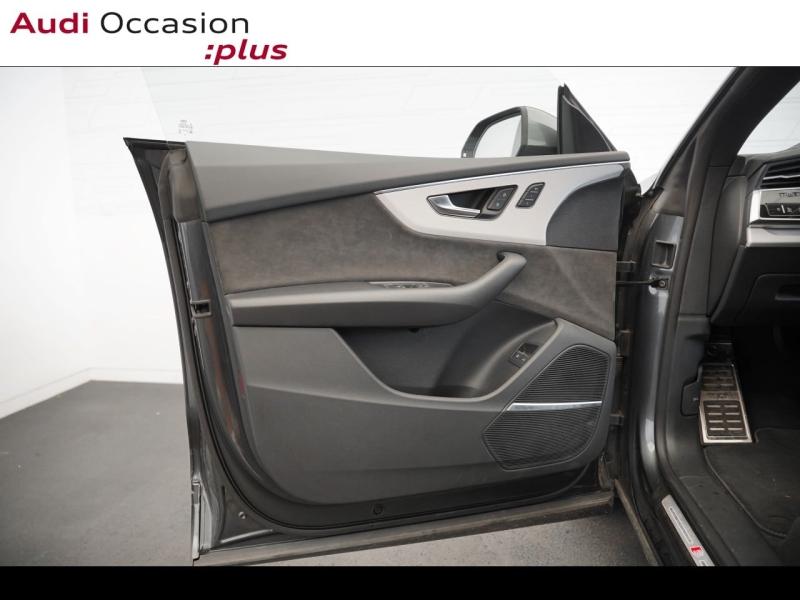 Voitures occasions Audi Q8 S line Vélizy-Villacoublay